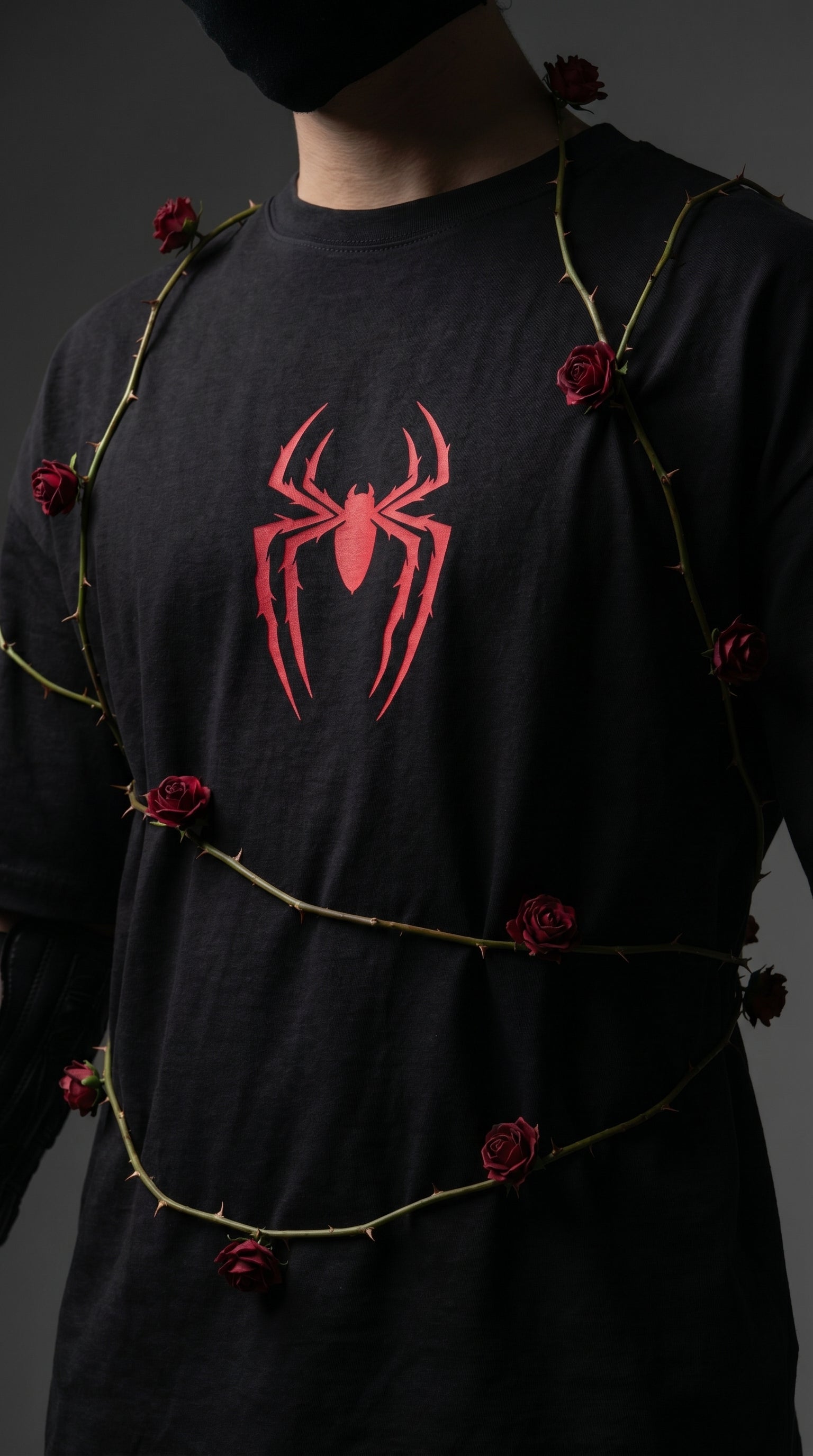 Teeyatra Spider Rose Noir Oversized T-Shirt