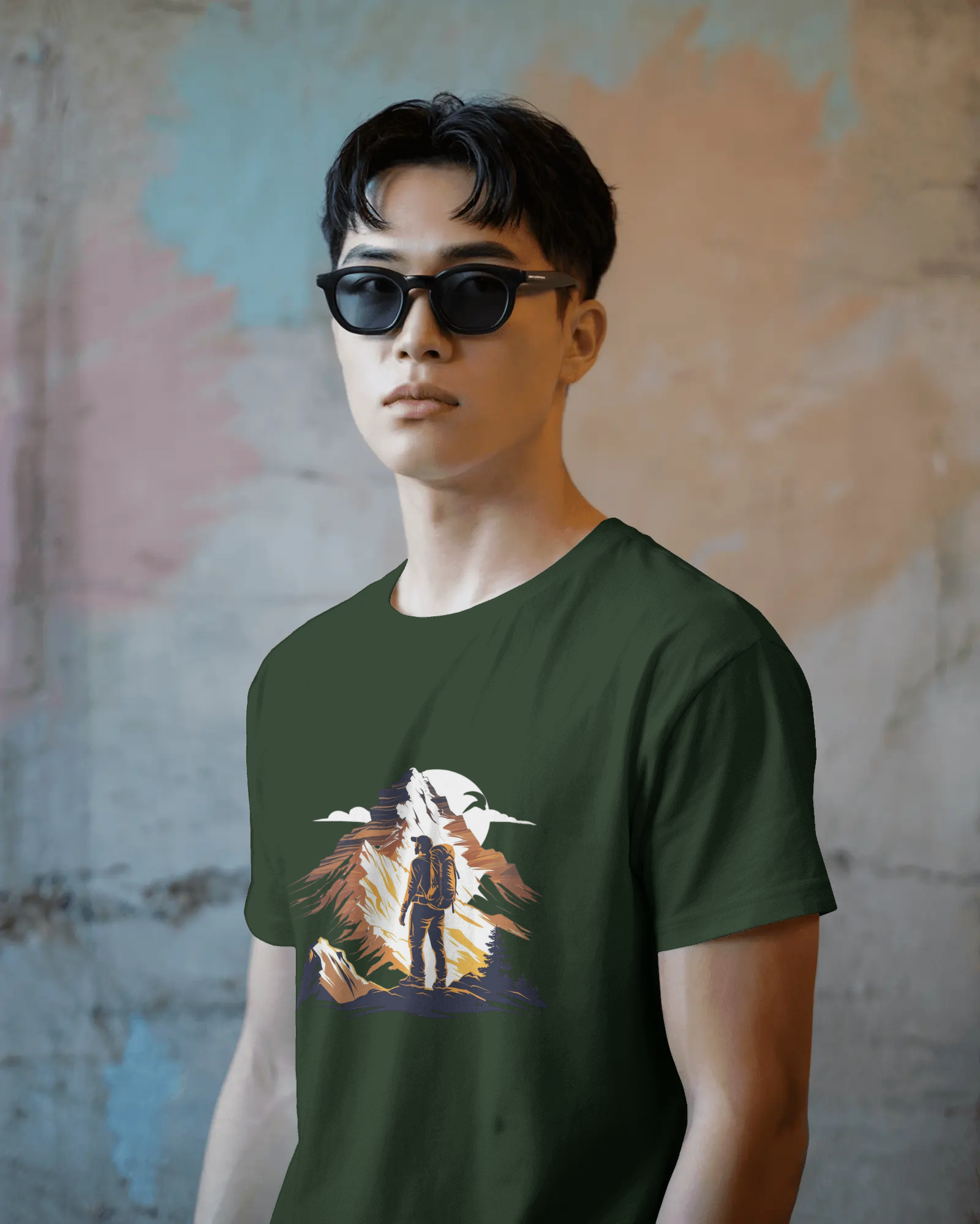 Mountain Hiker Graphic Men's Classic Crew T-Shirt | Teeyatra | Abstract